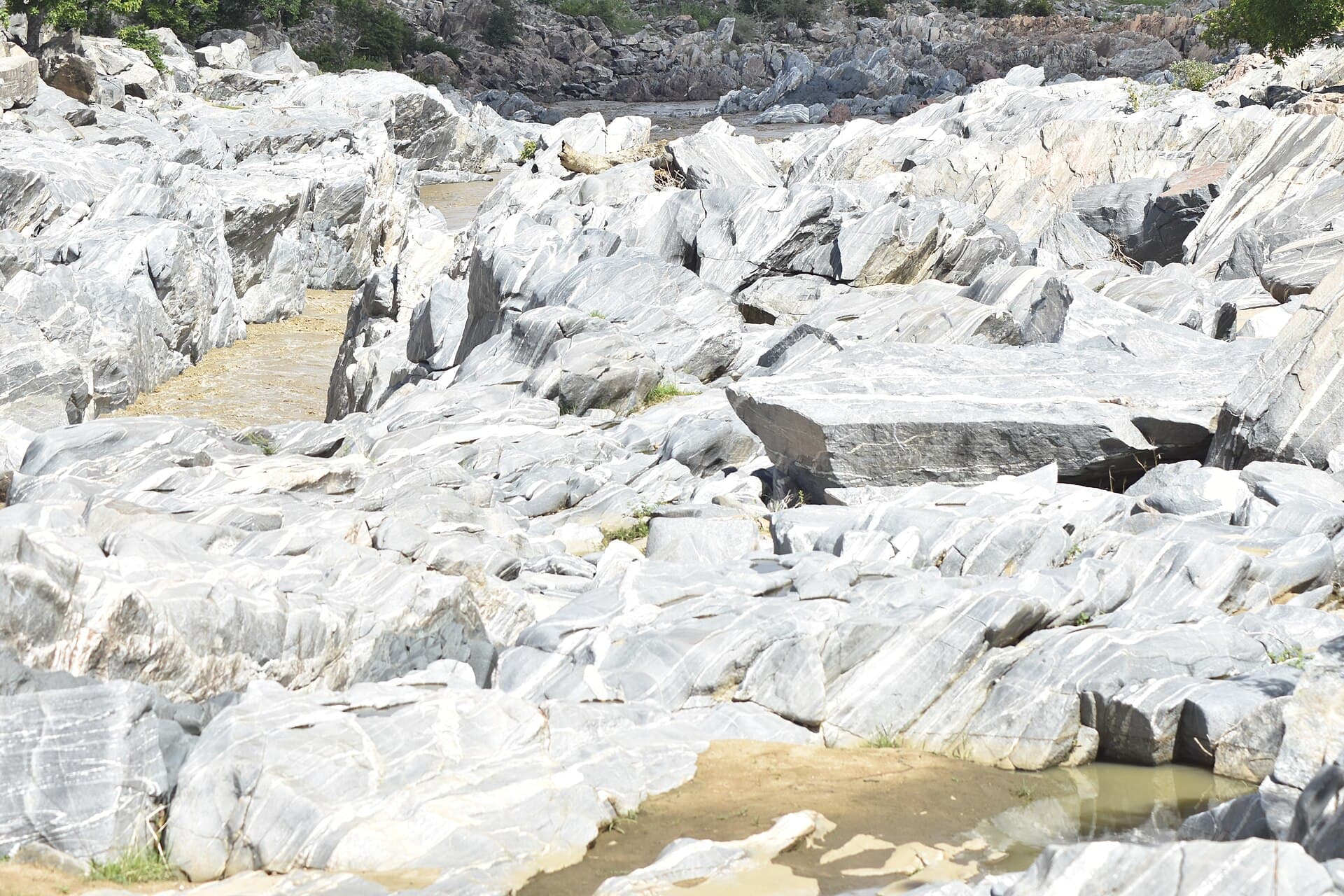 Kola Gorges 3